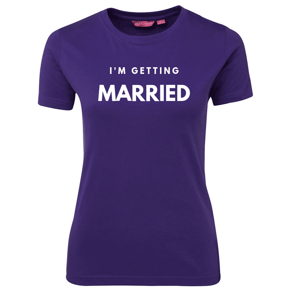 Im-Getting-Marries_Purple_Ladies-Tees-1